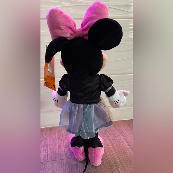 NWT..Minnie Mouse Halloween 🎃 Greeter - Picture 3 of 6